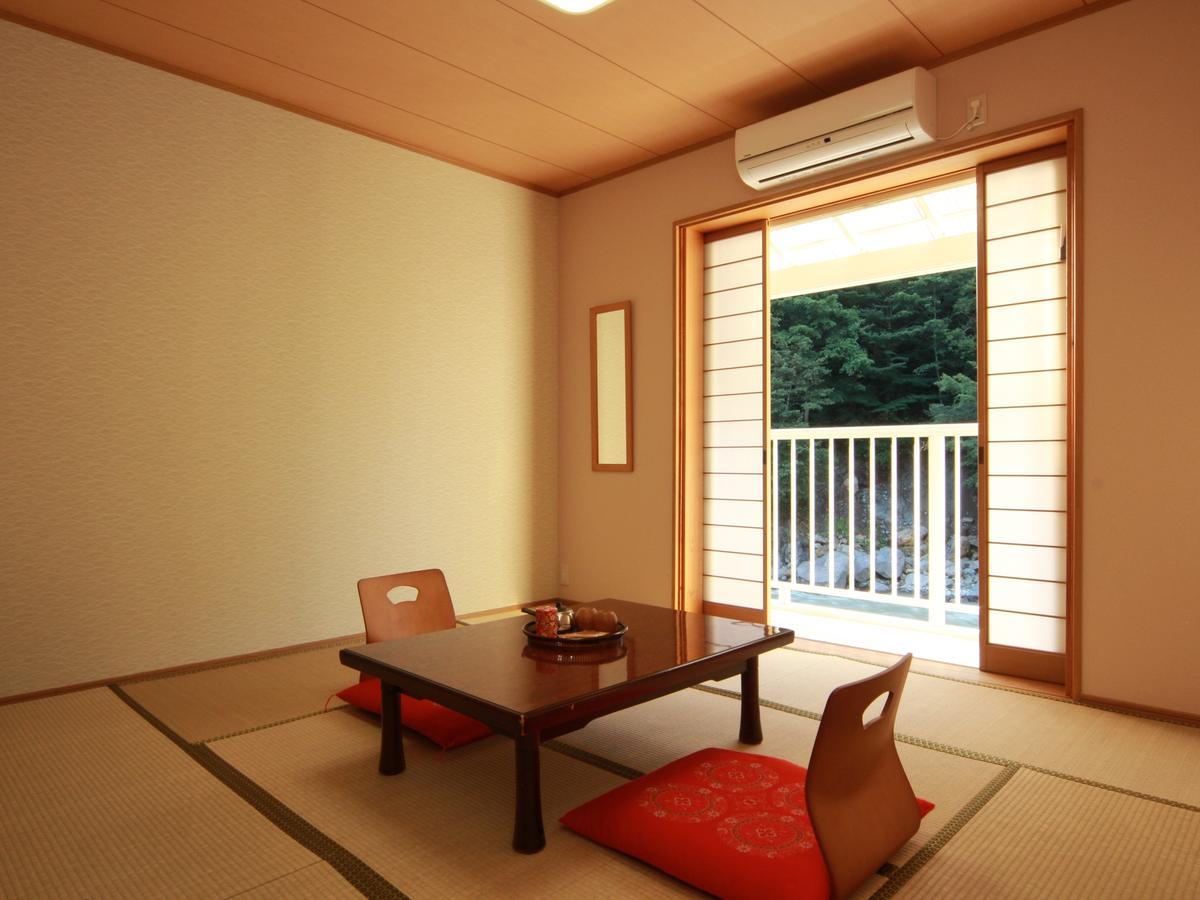 Kiriake Riverside House Nagano Bagian luar foto